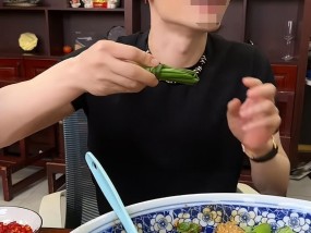 千万粉丝主播被曝暴饮暴食卖减肥产品，平台回应