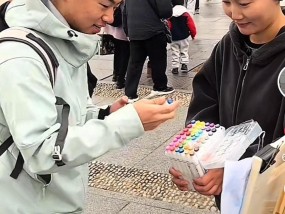 潮评丨用生前葬礼告别世界的95后女孩，给我们上了一堂生命课