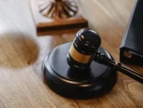 聚餐醉酒后骑车撞树身亡，家属起诉共饮者赔44万，法院这样判