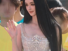 聋哑女大学生长相被质疑“美得不真实”，校方回应