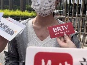 “3岁幼童被生父女友虐待致死案”开庭，记者现场直击